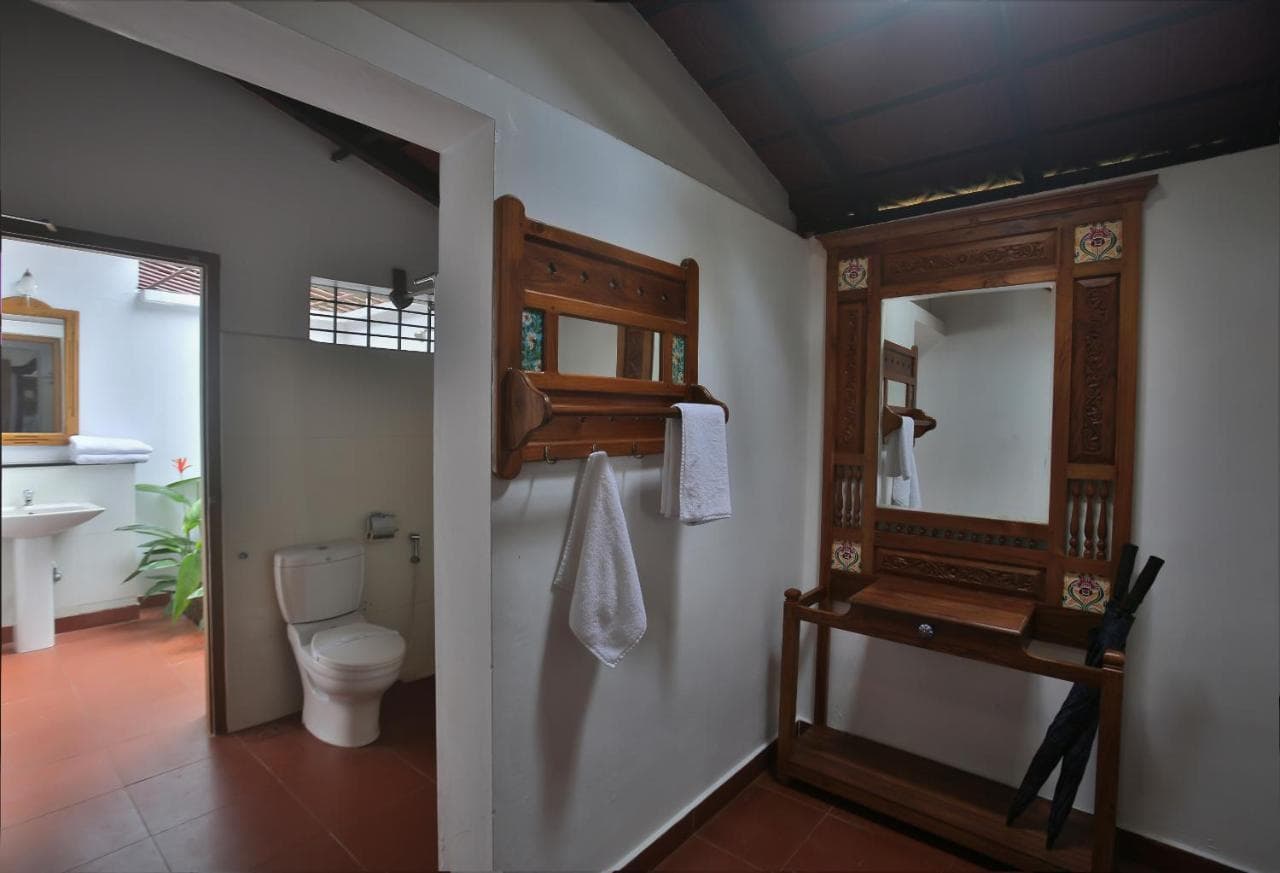 Palmgrove Lake Resort view 3