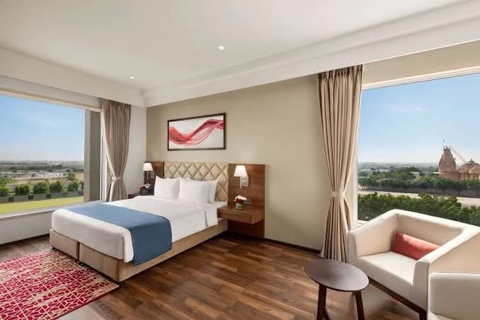 Ramada by Wyndham Gandhidham Shinay view 2