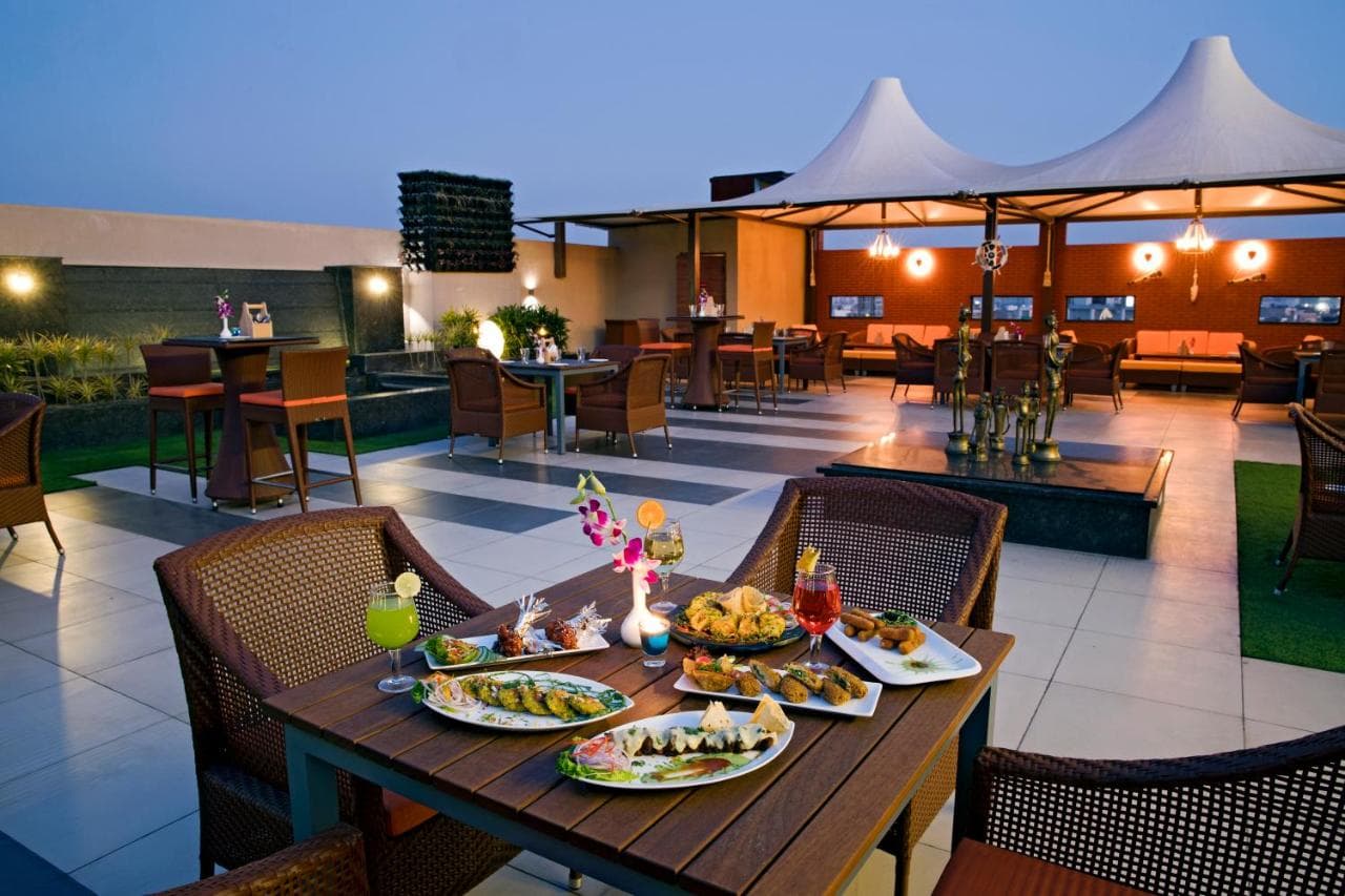 REGENTA CENTRAL CASSIA ZIRAKPUR - Chandigarh view 2
