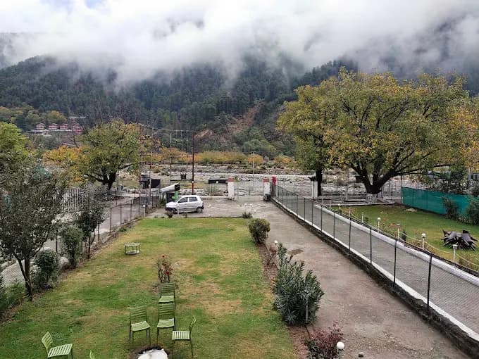 Riviera By Mountview PAHALGAM view 3