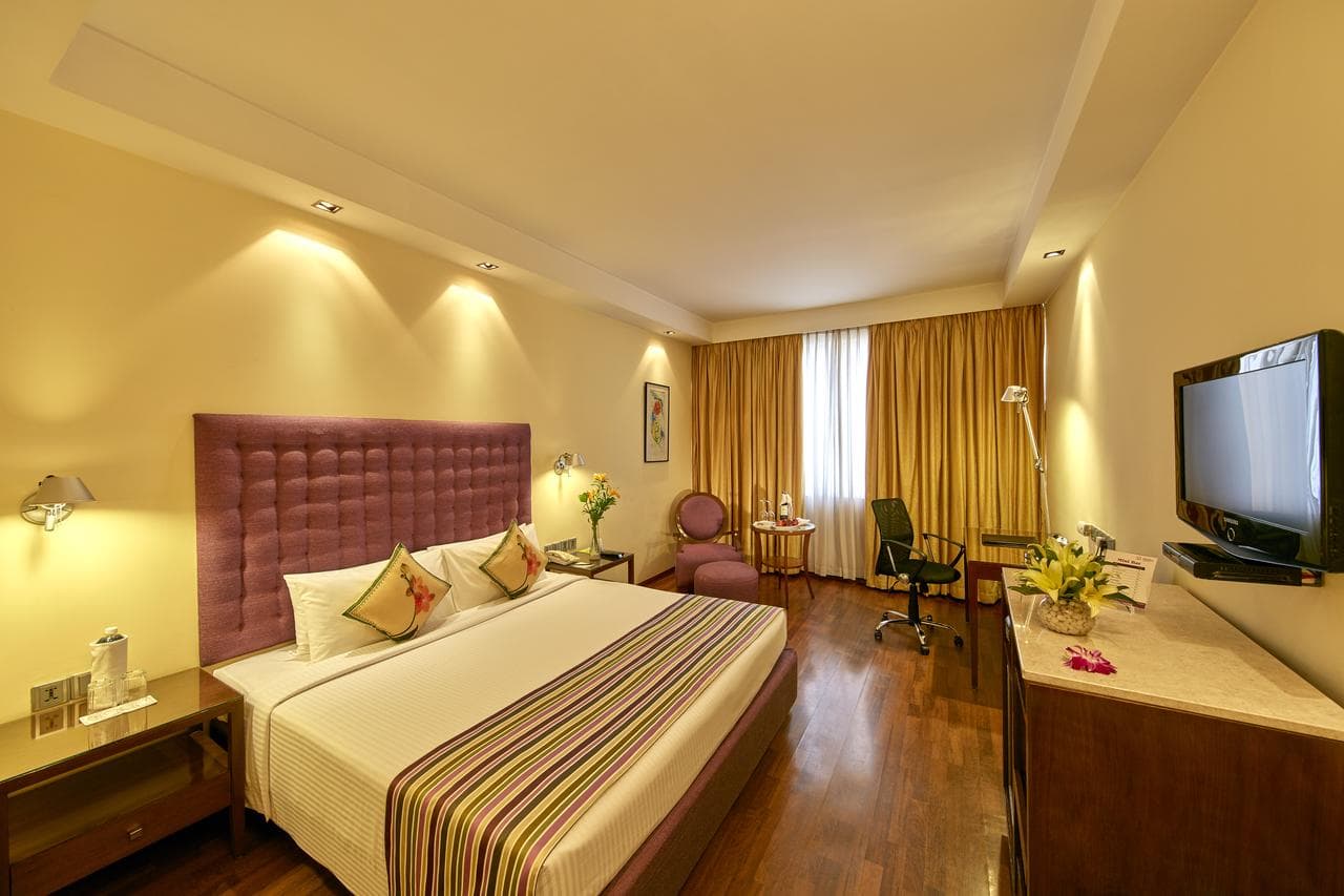 Royal Orchid Resort & Convention Centre - Banglore view 2
