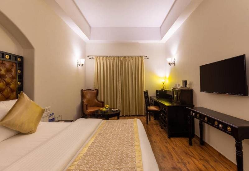 SAIRA FORT SAROVAR PORTICO JAISALMER view 2