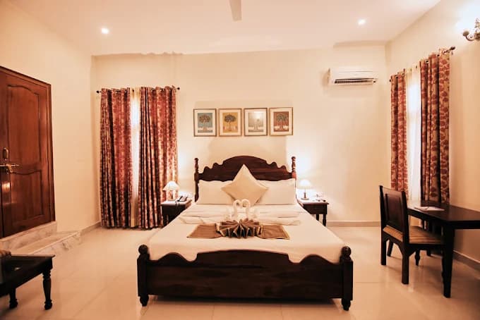 Sterling Jaisinghgarh, Udaipur view 3