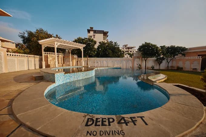 Sterling Jaisinghgarh, Udaipur view 4