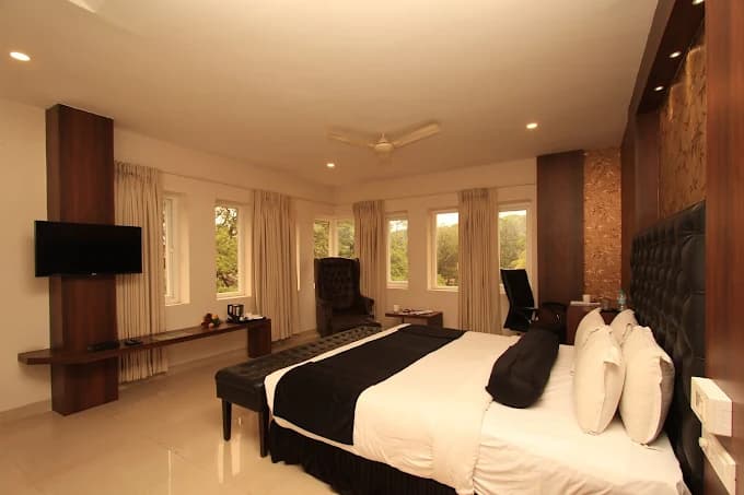 The Dawn Hotel Mysuru view 2