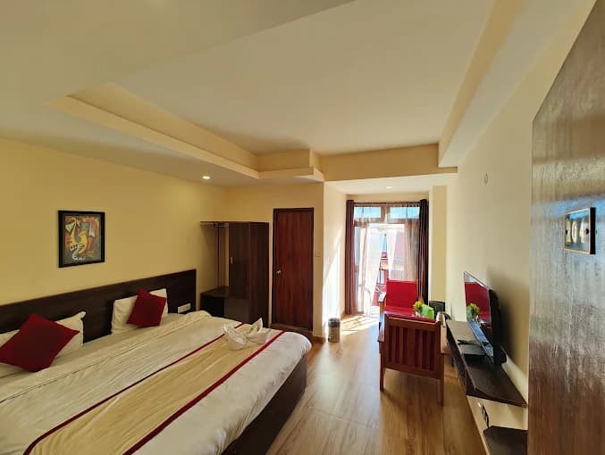 The Narayani Continental Hotel GANGTOK view 2