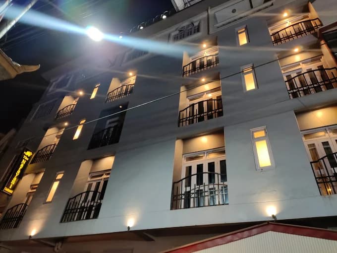 The Narayani Continental Hotel GANGTOK view 3