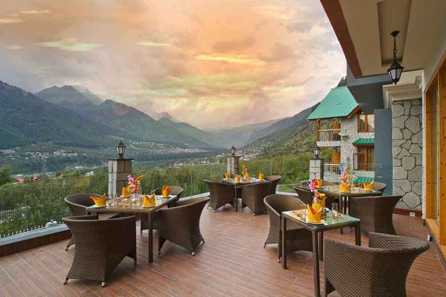 The Whitestone Resorts Manali view 4