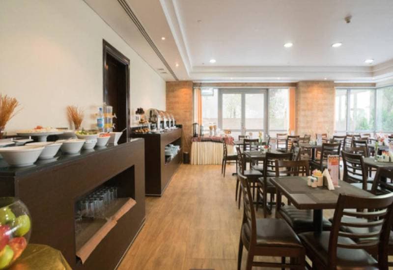 Tulip Creek Hotel Apartments view 2