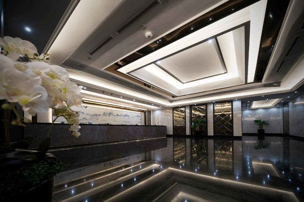 V Hotel Lavender view 4