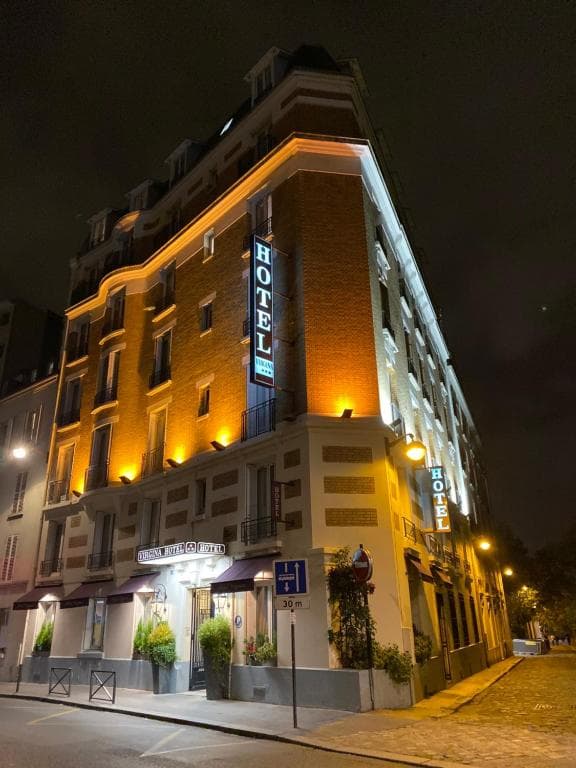 Virgina Hotel - Paris view 2