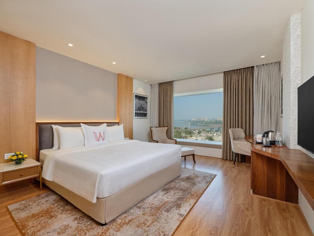 Welcomhotel By ITC Hotels, Ashram Road, Ahmedabad view 3