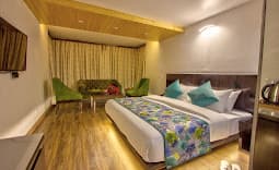 Woodrock Hotel Manali view 3