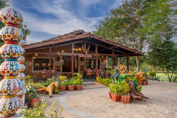WOWSTAYZ Pachmarhi Ecotel Resort view 2