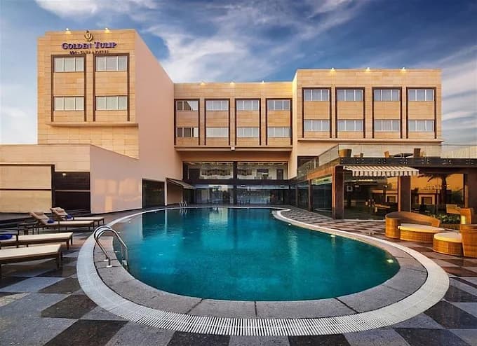 HOTEL GOLDEN TULIP BHIWADI
