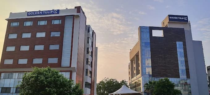HOTEL GOLDEN TULIP LUCKNOW