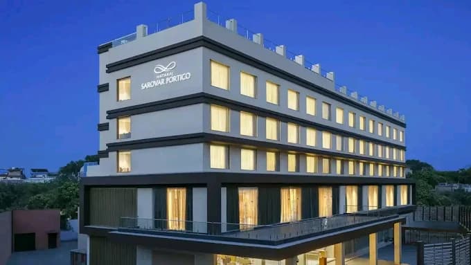 Hotel Nataraj Sarovar Portico Jhansi