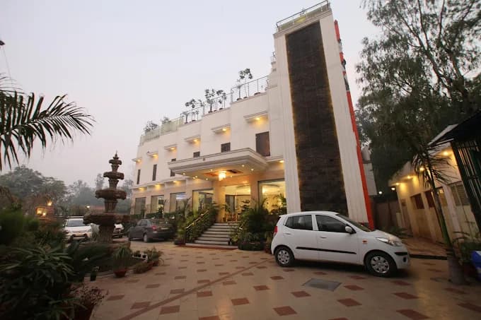 Hotel Taj Resorts AGRA