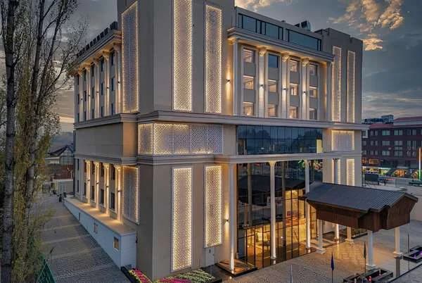 Ramada Encore by Wyndham Rajbagh Srinagar