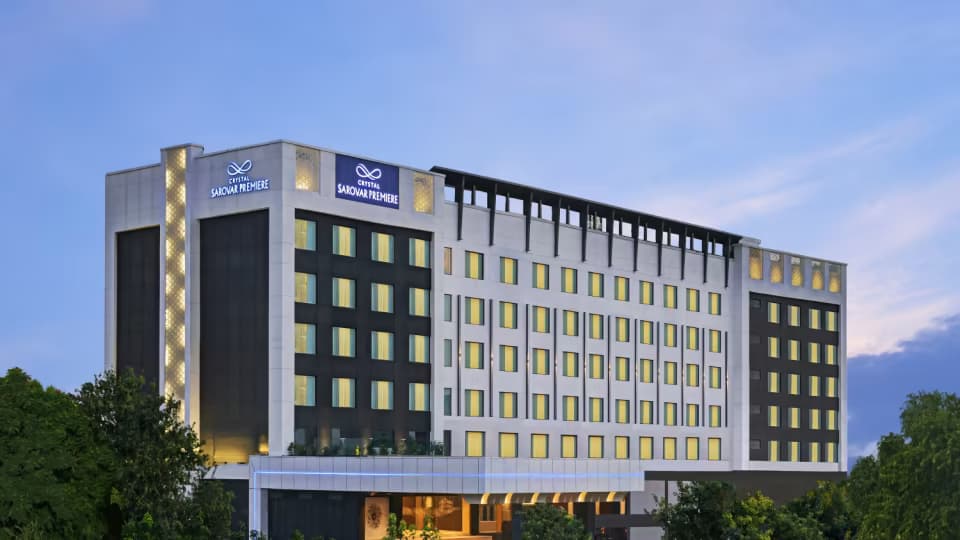 CRYSTAL SAROVAR PORTICO - Agra